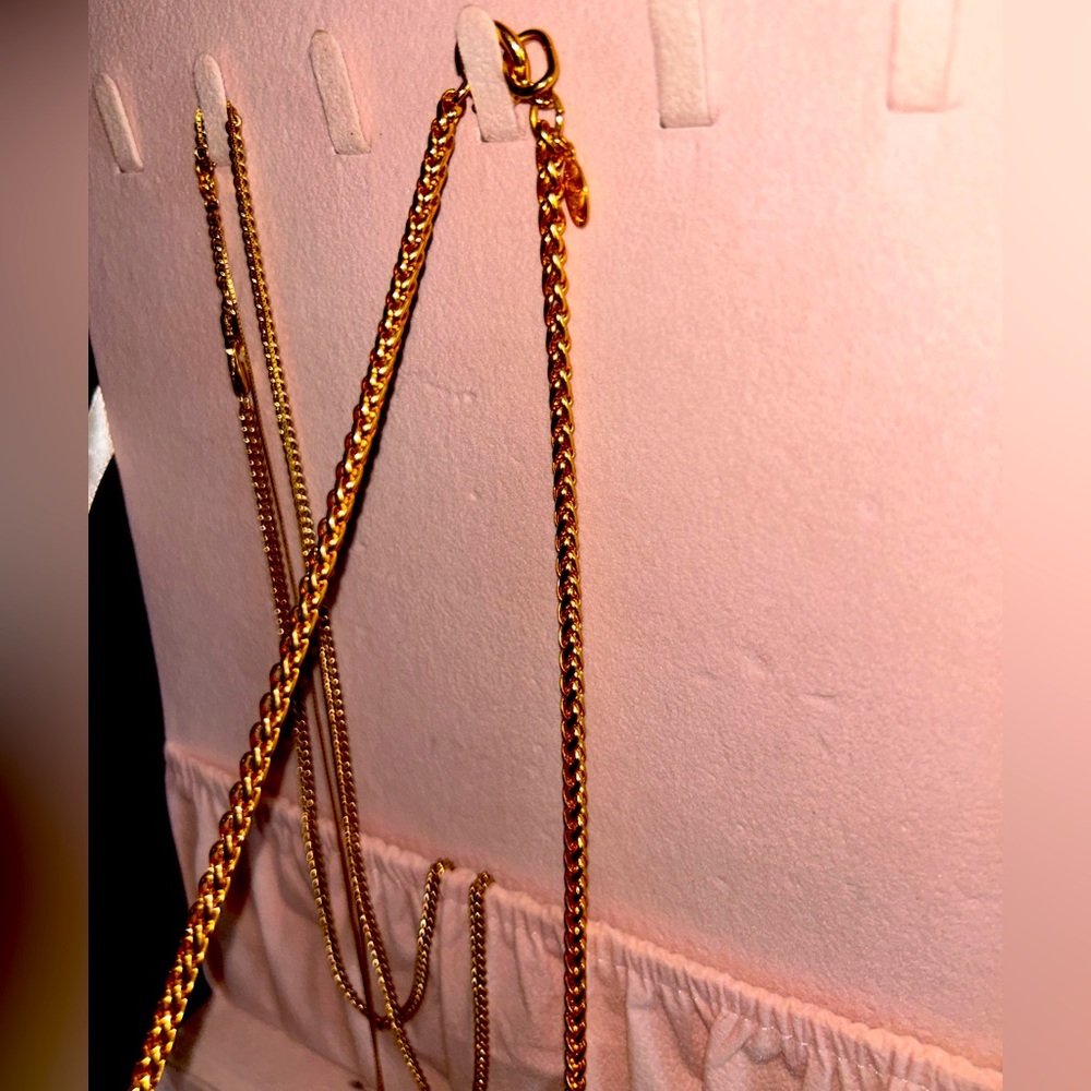 Vintage Joan Rivers gold chain